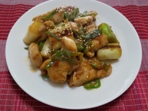 ご飯が進む！鶏むね肉と長ネギのオイスターソース炒め